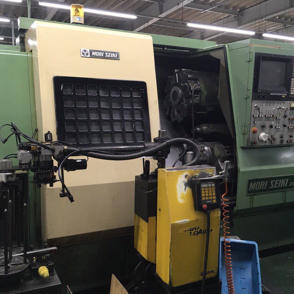 Máy tiện Moriseiki ZL25 Fanuc 11TT